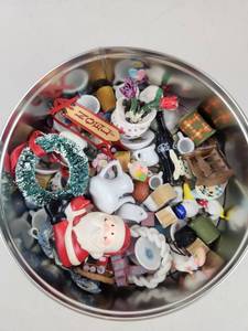 lot 559 image: Vintage Holiday Miniature Figurines and Accessories Lot in Metal Tin
