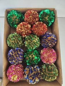 lot 585 image: Vintage Handmade Sequin Christmas Ornament Ball Collection