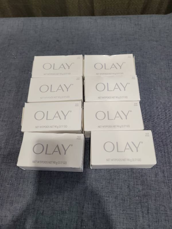 lot 360 image: Olay Ultra Moisture Bar Soap  Shea Butter  3.17 oz  8 Count