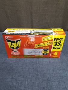 lot 845 image: Raid Concentrated Deep Reach Pest Killer & Roach Fogger  1.5 fl oz  4 Count