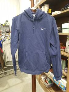 lot 860 image: Nike Pullover Hoodie Navy Blue Size S