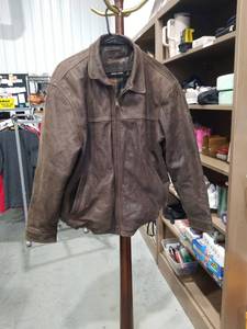 lot 877 image: St. Johns Bay Leather Jacket X-Large