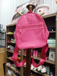 lot 902 image: SM Quilted Backpack Pink with Shoulder Straps