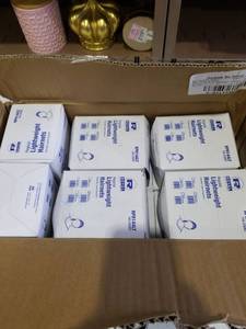 lot 939 image: BOX OF LIGHTWEIGHT HAIRNETS