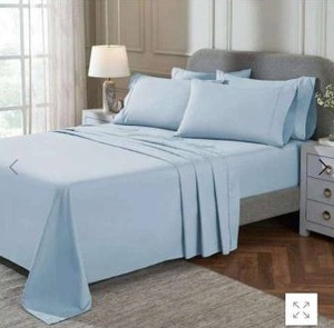 lot 11174 image: TheraLuxe by Therapedic 300 Thread Count 6-Piece King Sheet Set, Light Blue