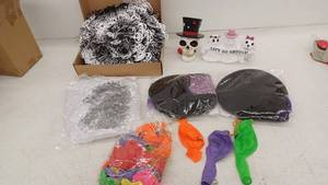lot 11258 image: Halloween Decoration Lot