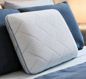 lot 11348 image: Tempur-Pedic Serenity Frost Cooling Memory Foam Pillow, Standard, 1 Pillow