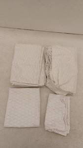 lot 11351 image: South Point 4 Piece Twin XL Sheet Set