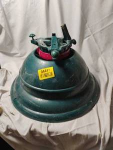 lot 34441 image: Christmas Tree Stand