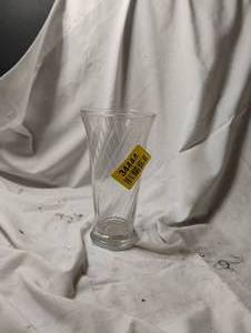 lot 34444 image: See through Flower vase