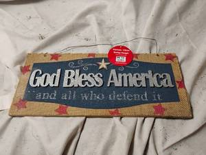 lot 34476 image: glitter GOD BLESS AMERICA sign
