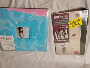 lot 34402 image: Photo album and scrapbook