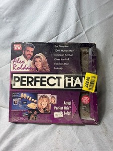 lot 34240 image: Perfect Hair, Hair Extension kit - Alex Roldans