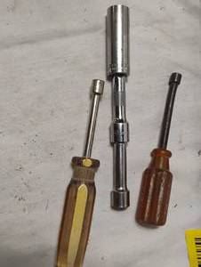 lot 34384 image: Crowbar, 2 Extensions with 58ths socket