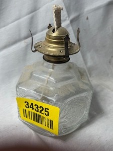 lot 34325 image: Vintage Lamp Light
