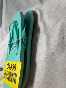 lot 34338 image: Paris Blues size 9-10 women flip flops