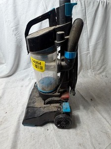 lot 34354 image: Vacuum, Bissell powerforce compact