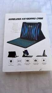 lot 660 image: iPad Wireless Keyboard Case with BacklightiPad Air 5th 4th Generation