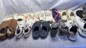 lot 692 image: Mixed Lot of Used Shoes - Crocs, Nike, and More
