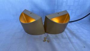 lot 700 image: Modern Geometric LED Wall Sconce