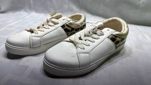 lot 723 image: Ladies Bobbie Brooks White Sneakers with Leopard Detail size 7