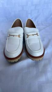 lot 748 image: ZBY Loafers Size 9.5 Lug Sole