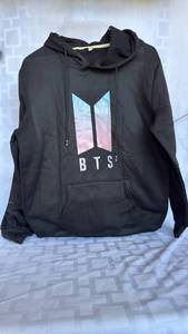 lot 764 image: BTS Love Yourself Pullover Hoodie Sweatshirt New No tag