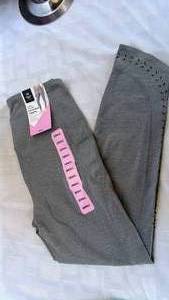 lot 768 image: Members Mark Ladies Everyday Perforated Legging Small 25 Inch Inseam