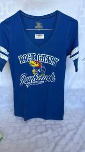 lot 769 image: Glitter Gear Kansas Jayhawks Women Pep Rally V-Neck T-Shirt Size S