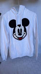lot 776 image: Mickey Mouse Graphic Pullover Hoodie White Size M Style MYSJUK2-3L52
