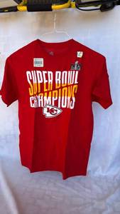 lot 780 image: Team Athletics Chiefs Super Bowl Champions T-Shirt Size 1416 HYV 9K1B7FHYB