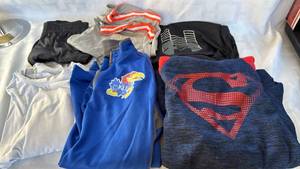 lot 794 image: Mixed Clothing Lot 6 Pieces Under Armour KU Jayhawk Superman Tops size L Used