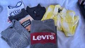 lot 802 image: Levis Under Armour Old Navy Gap Clothing Lot Mixed Sizes Used&nbsp