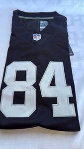 lot 808 image: Nike NFL On Field Football Jersey Size M Brown 84