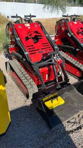 lot 10118 image: Skid Steer Loader SSL60
