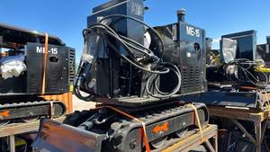 lot 10204 image: ME15 Mini Excavator