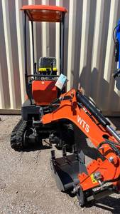 lot 10218 image: ME15 Mini Excavator