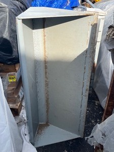 lot 7 image: 4 Mini Skid Steer Utility Bucket