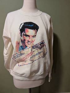 lot 1059 image: Elvis Crewneck Sweatshirt Large&nbsp