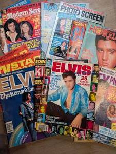 lot 3014 image: Lot of Celebrity & Entertainment Magazines Tabloids TV Guide Elvis Star