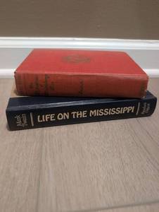 lot 3063 image: Mark Twain Huckleberry Finn  Life on the Mississippi&nbsp