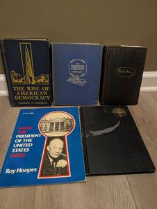 lot 3067 image: Lot of 5 Books The Rise of American Democracy, The Presidents, Wives of the Presidents, What the President Does