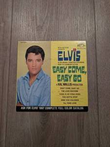 lot 3202 image: Elvis Presley Easy Come Easy Go 45 EP EPA-4387 RCA Victor