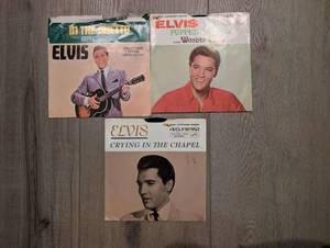 lot 3207 image: Elvis Presley 45 RPM Records Lot of 3 Gold Standard Series RCA Victor