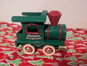 lot 4510 image: Holiday Express Train Engine Toy Green Red