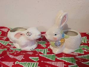 lot 4578 image: Ceramic Rabbit Containers Set of 2
