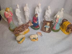 lot 4602 image: Religious Nativity Figurine Set 14 Pieces - mixed set