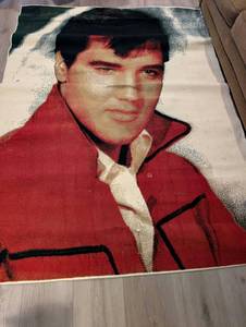 lot 500 image: LARGE Elvis Portrait Print Rug - 8ft x 5 ft
