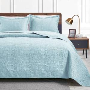 lot 581 image: Loves cabin Quilts for Queen Bed Spa-Blue Bedspreads - Soft Bed Summer Lightweight Bedspread Comforter - Modern Style Coin Pattern Coverlet for All Season - 3 Pieces (1 Quilt, 2 Pillow Shams) - Retail $31