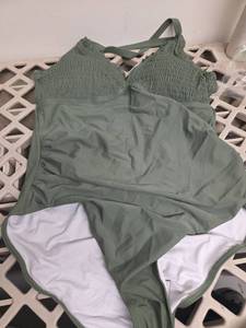 lot 734 image: Charmo Bathing Suit for Women Ribbed One Piece Swimsuit 2026 Army Green XL - Retail $39